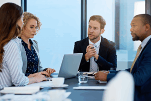 WordPress maintenance meeting|WordPress maintenance worker typing|Wordpress maintenance office worker